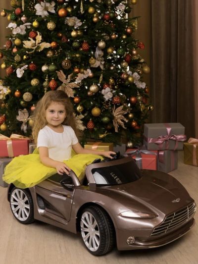 Лот: 24065215. Фото: 1. Детский электромобиль Aston Martin... Детские электромобили