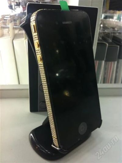 Лот: 1341866. Фото: 1. Apple iPhone 4 Black в золотой... Смартфоны