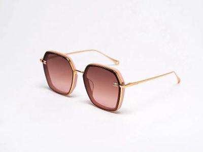 Лот: 24977333. Фото: 1. Очки Chanel. Очки солнцезащитные