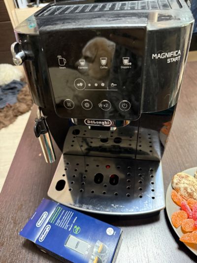 Лот: 25741620. Фото: 1. Кофемашина Delonghi magnifica... Чайники, кофемашины, кулеры