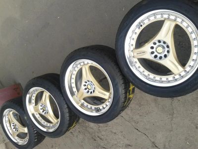 Лот: 3955606. Фото: 1. Разноширокие RAYS Volkracing R17... Шины на дисках