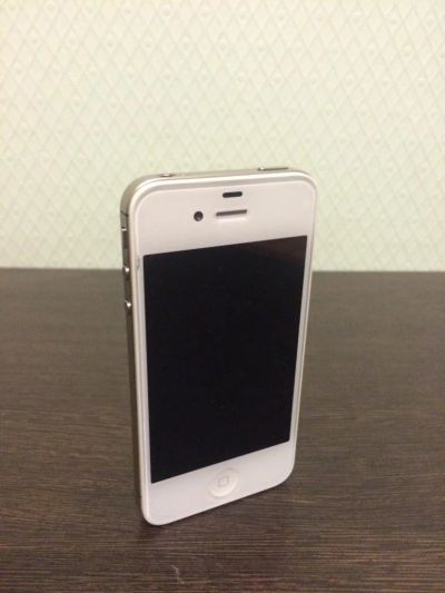Лот: 8803147. Фото: 1. Apple iPhone 4S 8 Gb Белый (White... Смартфоны
