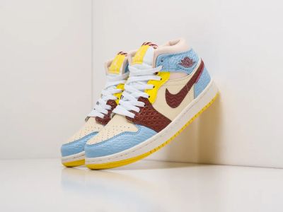 Лот: 17576967. Фото: 1. Кроссовки Nike Air Jordan 1 Mid. Кеды, кроссовки, слипоны