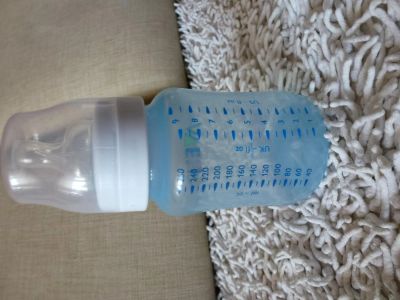 Лот: 5718213. Фото: 1. Бутылочки AVENT 260 мл. Всё для кормления