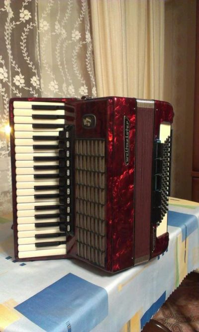 Лот: 10523433. Фото: 1. Аккордеон. Баяны, аккордеоны, гармони