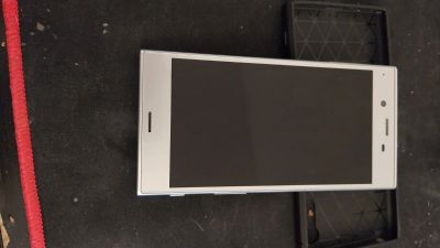 Лот: 16550970. Фото: 1. Sony Xperia XZ. Смартфоны