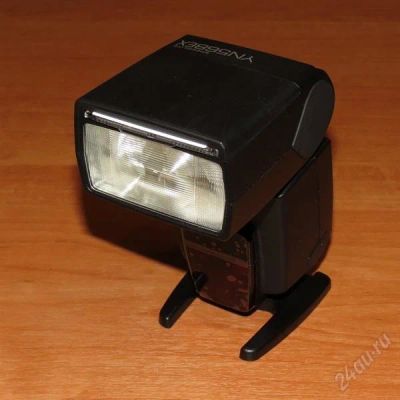 Лот: 2438769. Фото: 1. Фотовспышка YongNuo Speedlite... Вспышки, осветители, рассеиватели