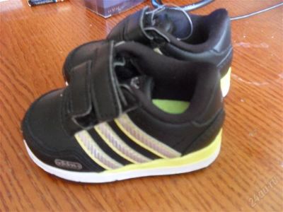 Лот: 2459370. Фото: 1. Кроссовки Adidas детские новые... Кеды, кроссовки