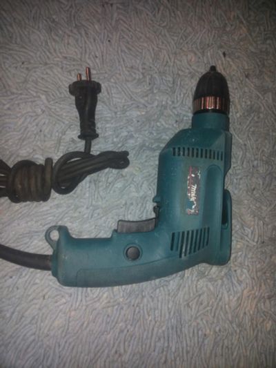 Лот: 7283482. Фото: 1. Дрель макита Makita 6408 530 Вт... Электроинструмент