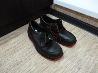 Лот: 8017472. Фото: 1. Новые полуботинки кожаные. Спецодежда, спецобувь