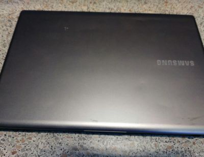 Лот: 13362156. Фото: 1. Крышка матрицы ноутбука Samsung... Клавиатуры для ноутбуков