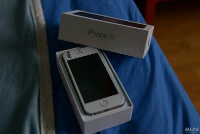 Лот: 9726878. Фото: 1. IPhone SE 64Гб новый. Смартфоны