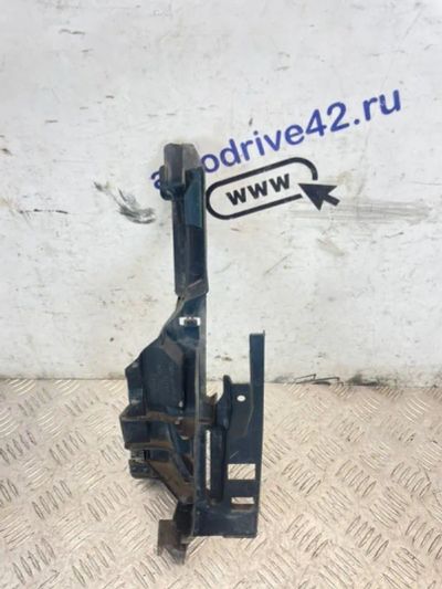 Лот: 25305307. Фото: 1. накладка на крыло Ford Focus CB8. Двигатель и элементы двигателя