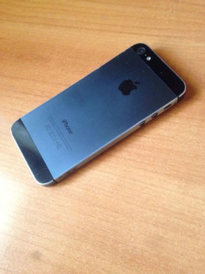 Лот: 8327564. Фото: 1. iphone 5 16 gb space gray. Смартфоны