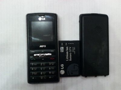 Лот: 3508053. Фото: 1. Lg KP110. Кнопочные мобильные телефоны