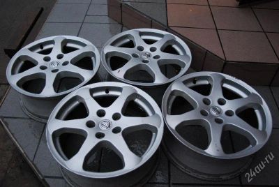 Лот: 137239. Фото: 1. R17 Оригинальное литье Nissan... Шины