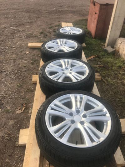 Лот: 16037919. Фото: 1. Колёса Lexus GS450h. Шины на дисках