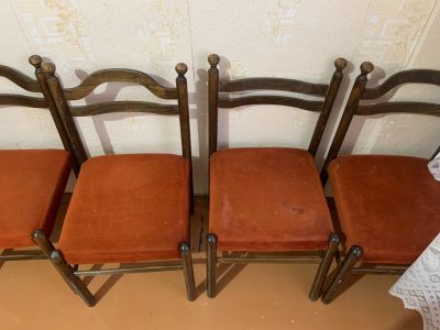 Лот: 17345944. Фото: 1. Стулья из натурального дерева... Столы, стулья, обеденные группы