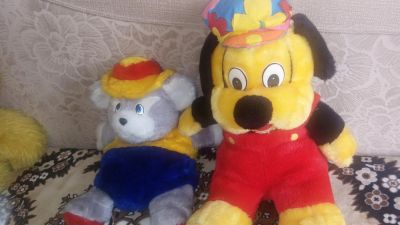 Лот: 9913041. Фото: 1. Пакет вещей и игрушка. Другое (одежда и аксессуары)