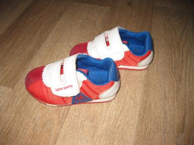 Лот: 3981782. Фото: 1. Кроссовки детские унисекс. Кеды, кроссовки