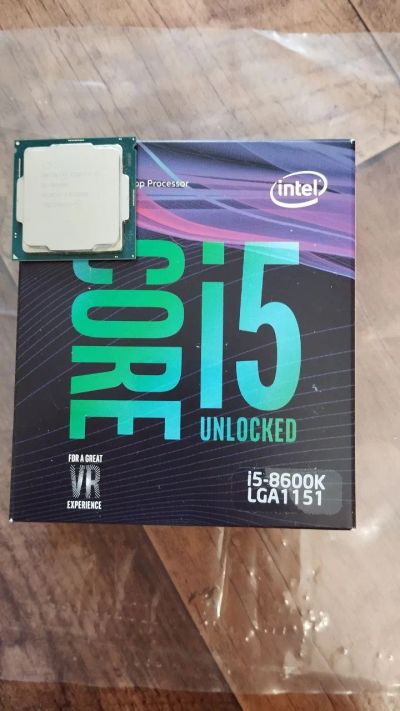 Лот: 21731572. Фото: 1. Процессор Intel Core i5-8600K. Процессоры