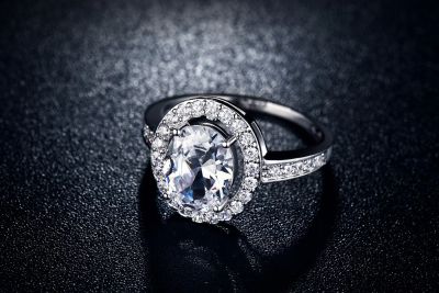 Лот: 6441158. Фото: 1. Кольцо Swarovski. размер 18 №7. Кольца, перстни