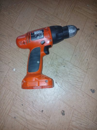 Лот: 11542398. Фото: 1. шуруповерт Black Decker 12 v... Электроинструмент