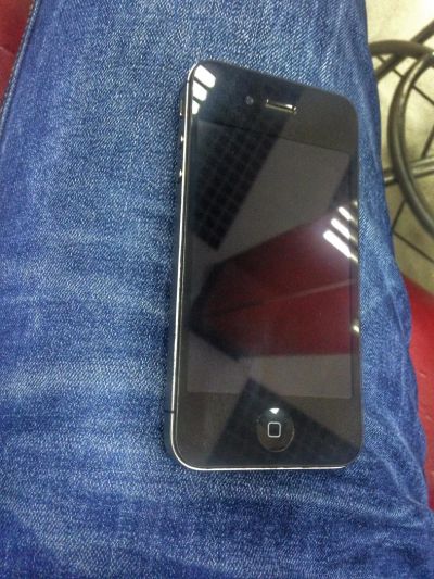 Лот: 8449683. Фото: 1. iPhone 4s 8gb. Смартфоны