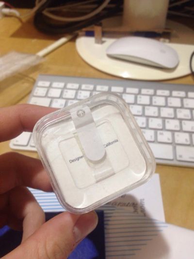 Лот: 8651886. Фото: 1. Коробка от iPod Shuffle. Другое (аудиотехника)