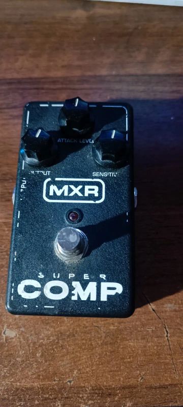 Лот: 25046239. Фото: 1. Mxr Dunlop Super comp. Гитарные эффекты и комбоусилители