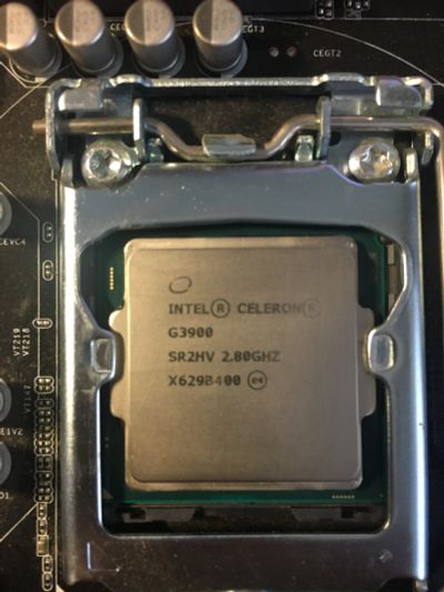 Лот: 16875725. Фото: 1. intel celeron g3900. Процессоры