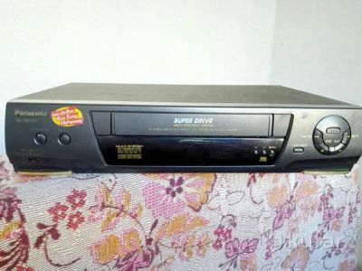 Лот: 11736431. Фото: 1. Panasonic nv-sd225eu видеомагнитофон. Видеомагнитофоны