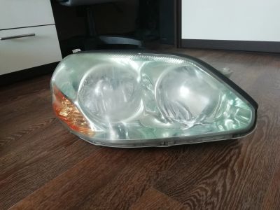 Лот: 12010375. Фото: 1. Фара правая Toyota mark 2 GX110. Оптика и освещение