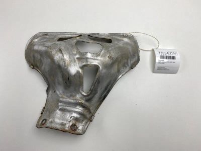 Лот: 21112441. Фото: 1. Термоэкран Toyota Funcargo 2001... Двигатель и элементы двигателя