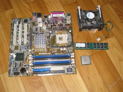 Лот: 2245860. Фото: 1. Материнская плата ASUS P4P800-VM... Материнские платы