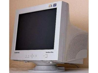 Лот: 8189296. Фото: 1. Монитор Samsung SyncMaster 757NF. ЭЛТ-мониторы