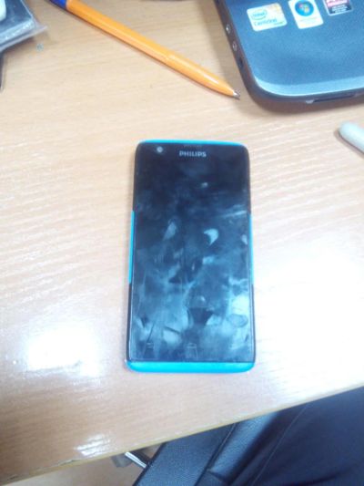 Лот: 11029539. Фото: 1. Телефон Philips Xenium W6500... Смартфоны