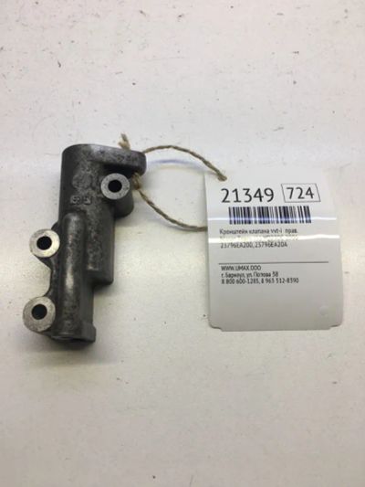 Лот: 20381469. Фото: 1. Кронштейн клапана VVT-I Nissan... Двигатель и элементы двигателя