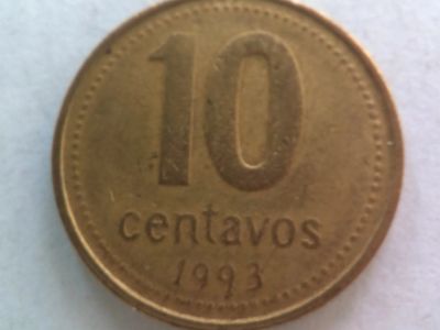 Лот: 23291379. Фото: 1. Монета Аргентины 10 сентаво, 1993. Америка