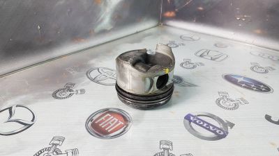 Лот: 23584279. Фото: 1. Поршень Toyota Regius Ace 5L 13101-54120. Двигатель и элементы двигателя