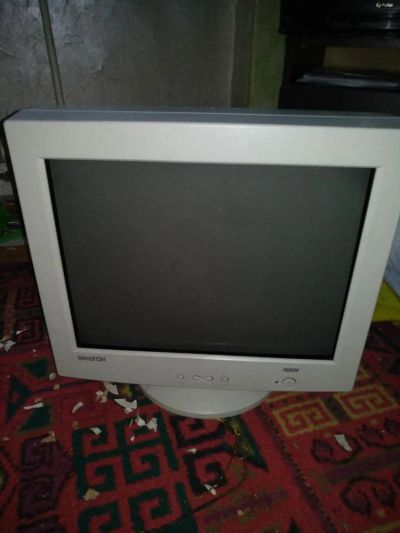 Лот: 11428896. Фото: 1. Монитор 17 Samsung Samtron 76BDF. ЭЛТ-мониторы