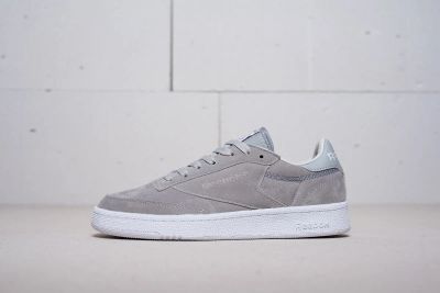 Лот: 11617992. Фото: 1. Кроссовки Reebok Club C. Кеды, кроссовки, слипоны