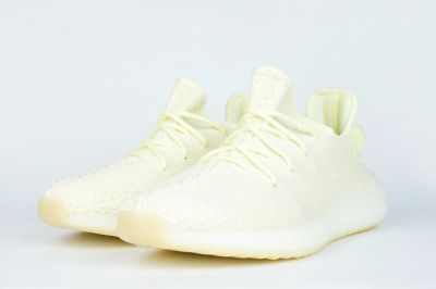 Лот: 16919286. Фото: 1. Кроссовки Adidas Yeezy 350 boost... Кеды, кроссовки, слипоны