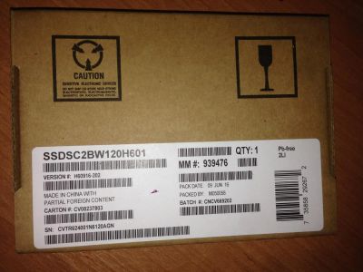 Лот: 10789202. Фото: 1. Intel SSD 120 Gb Новый не распакованный. SSD-накопители