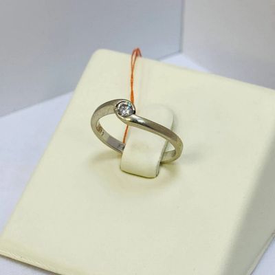 Лот: 20995236. Фото: 1. Золотое кольцо с Бриллиантом 585... Кольца, перстни