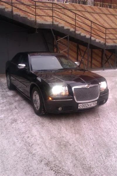 Лот: 2282504. Фото: 1. Продам Chrysler 300C. Автомобили