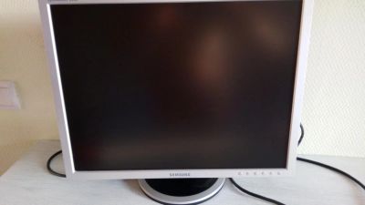Лот: 6432810. Фото: 1. Монитор Samsung SyncMaster 203B... ЖК-мониторы