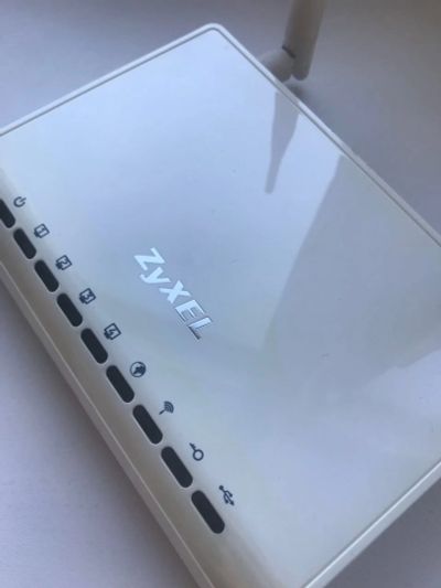 Лот: 11889719. Фото: 1. Zyxel Kinetic 3G WiFi модем. Маршрутизаторы (роутеры)