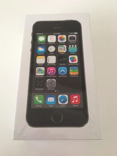 Лот: 3219882. Фото: 1. Iphone 5s 32gb Gray Space (Черно-серый... Смартфоны