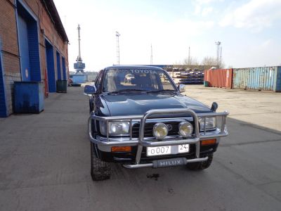 Лот: 4030642. Фото: 1. Toyota hilux surf. Автомобили